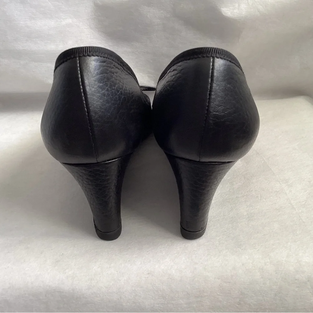 Authentic Gucci Cellarius Peep-Toe Wedge, Size 5.5 - Picture 6 of 12